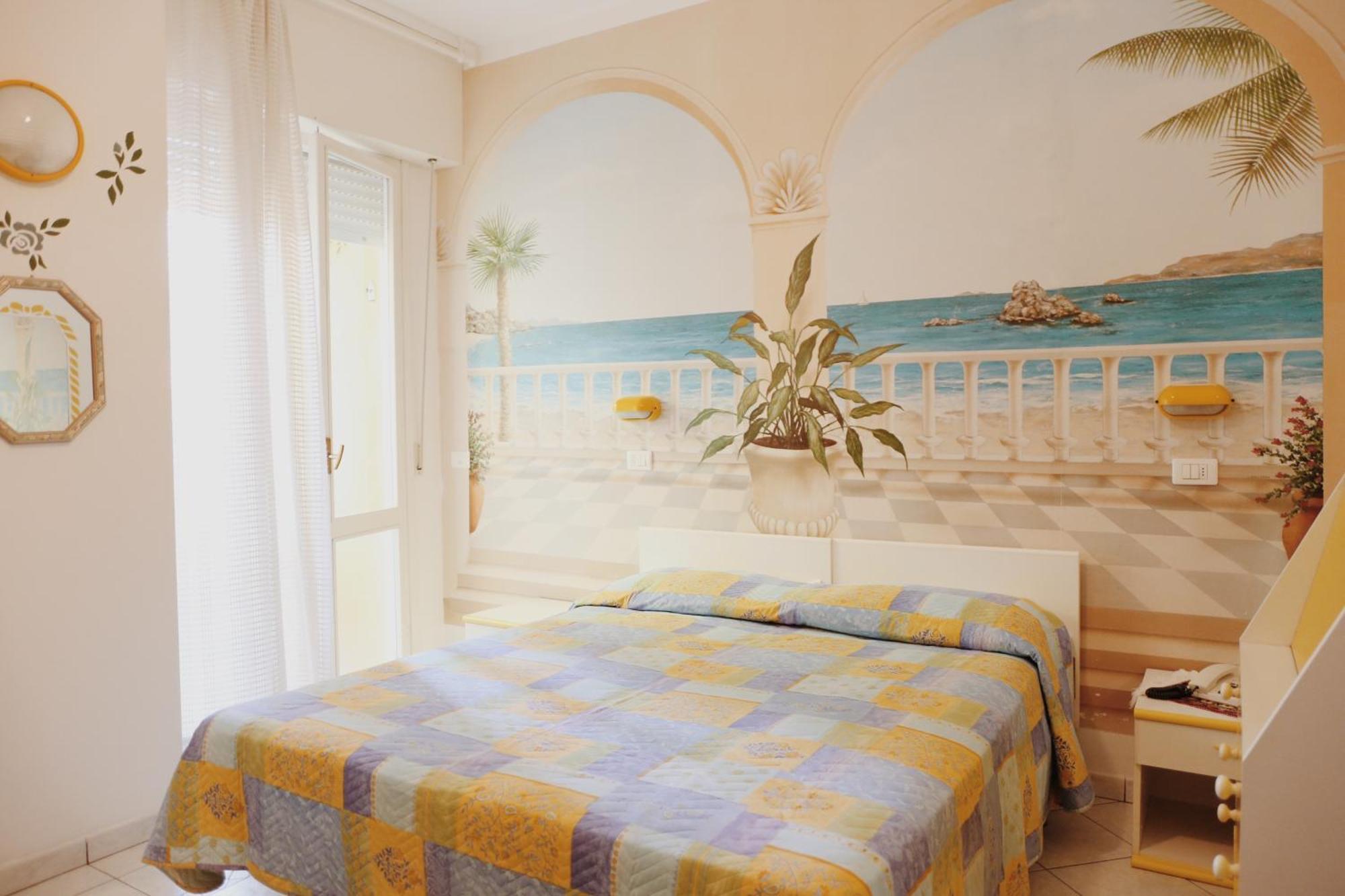 Hotel Marconi Cattolica Exterior foto