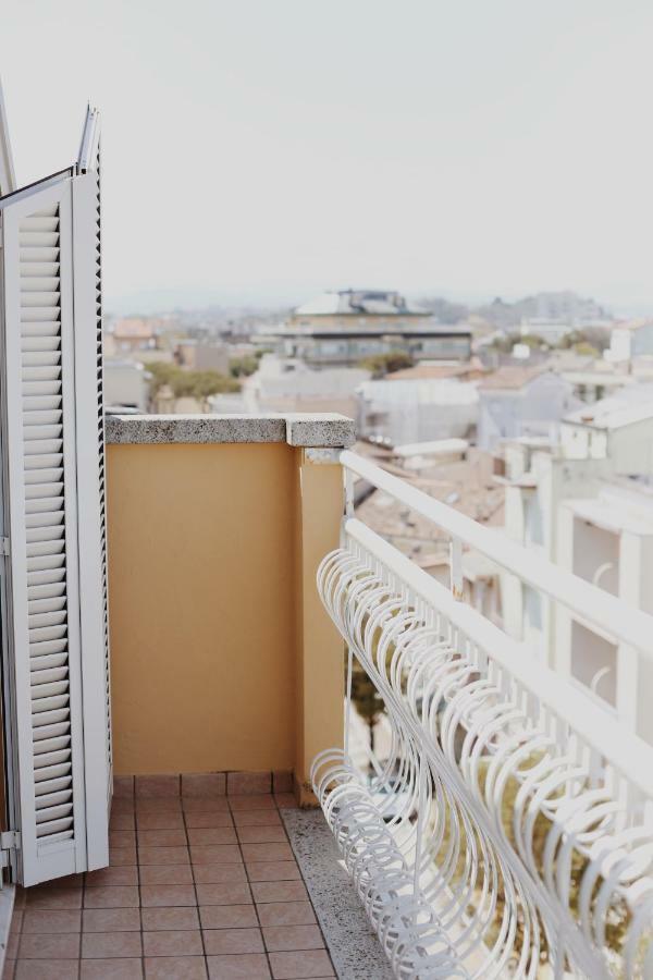 Hotel Marconi Cattolica Exterior foto
